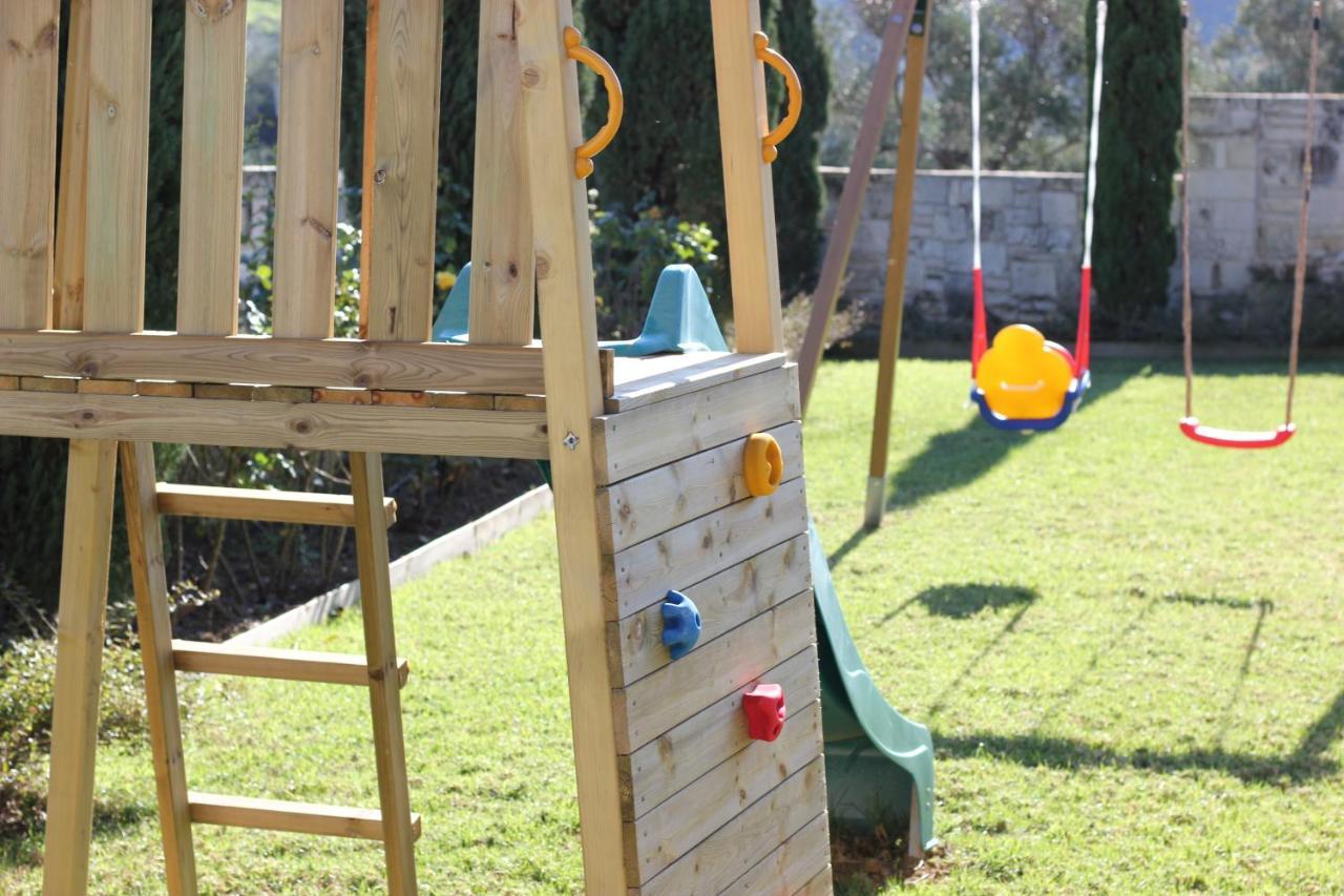 Stalós Casa Leone Suites מראה חיצוני תמונה