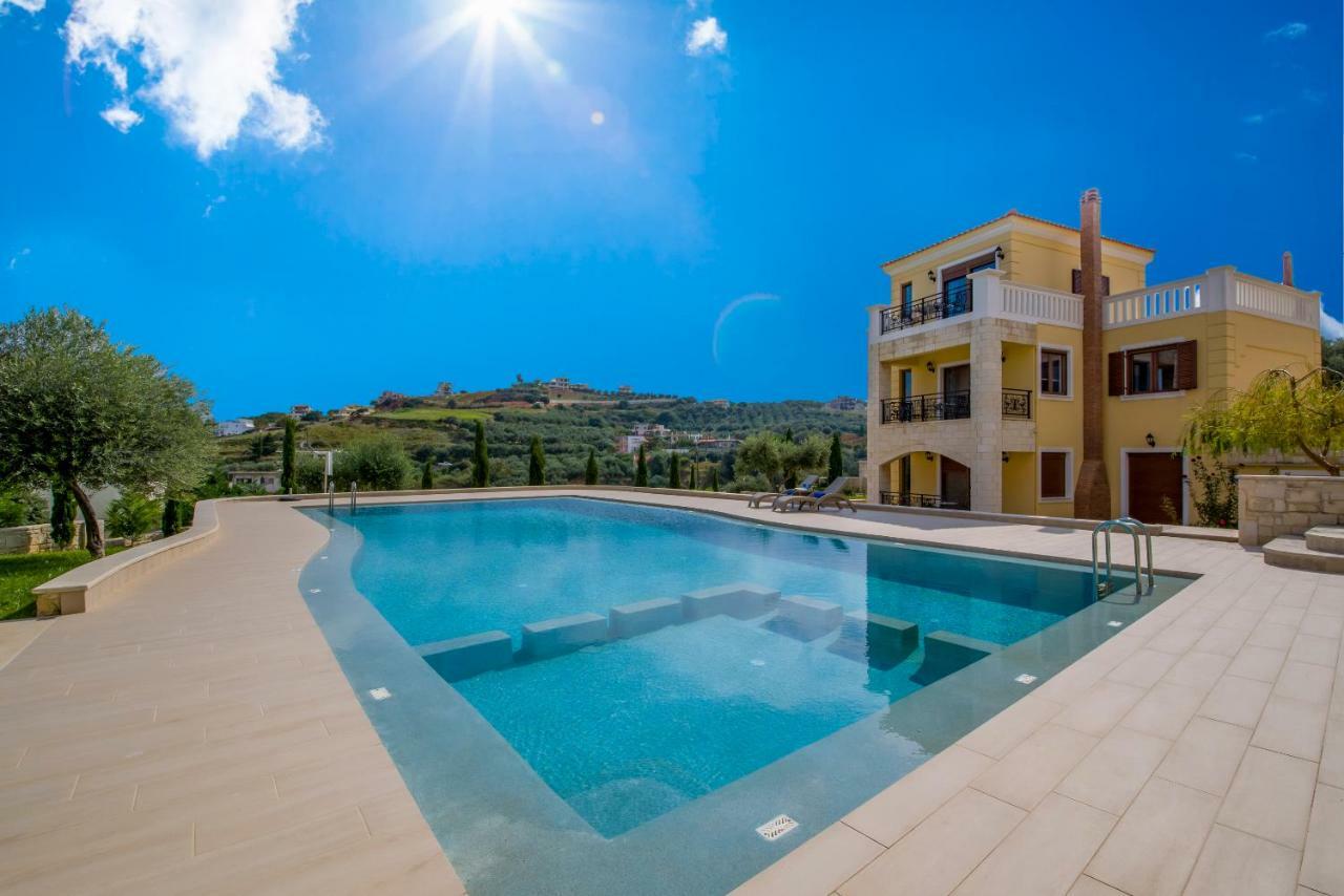 Stalós Casa Leone Suites מראה חיצוני תמונה