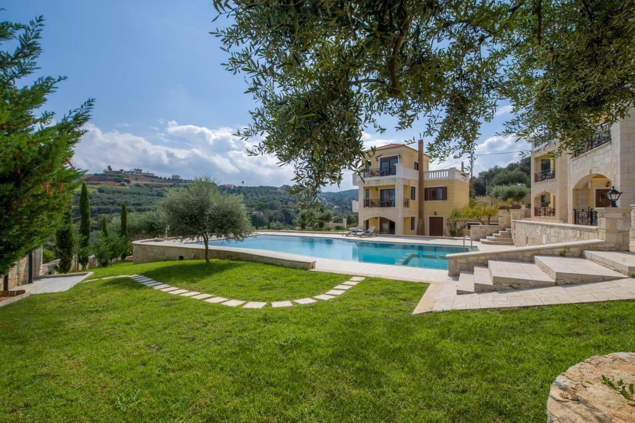 Stalós Casa Leone Suites מראה חיצוני תמונה
