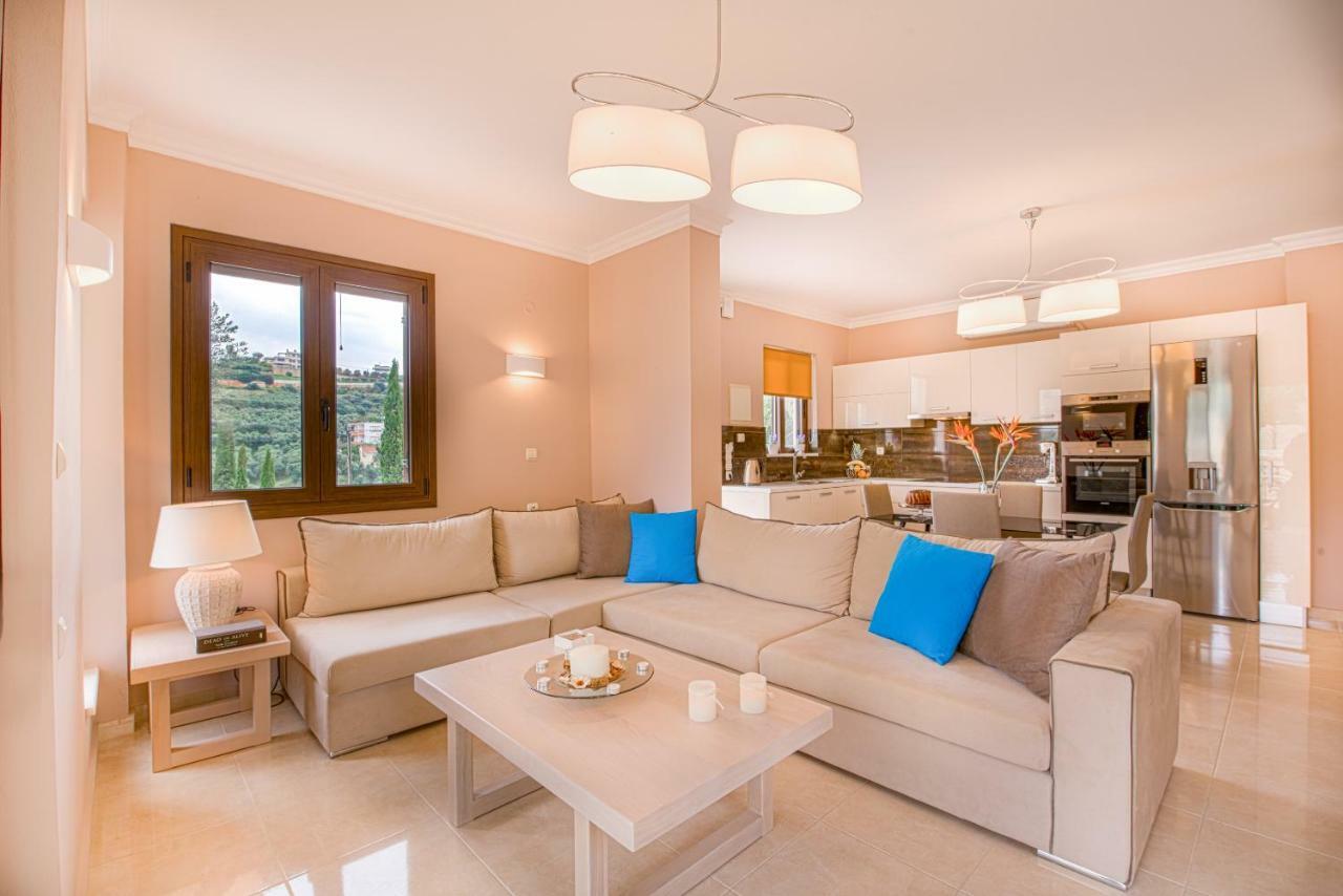 Stalós Casa Leone Suites מראה חיצוני תמונה