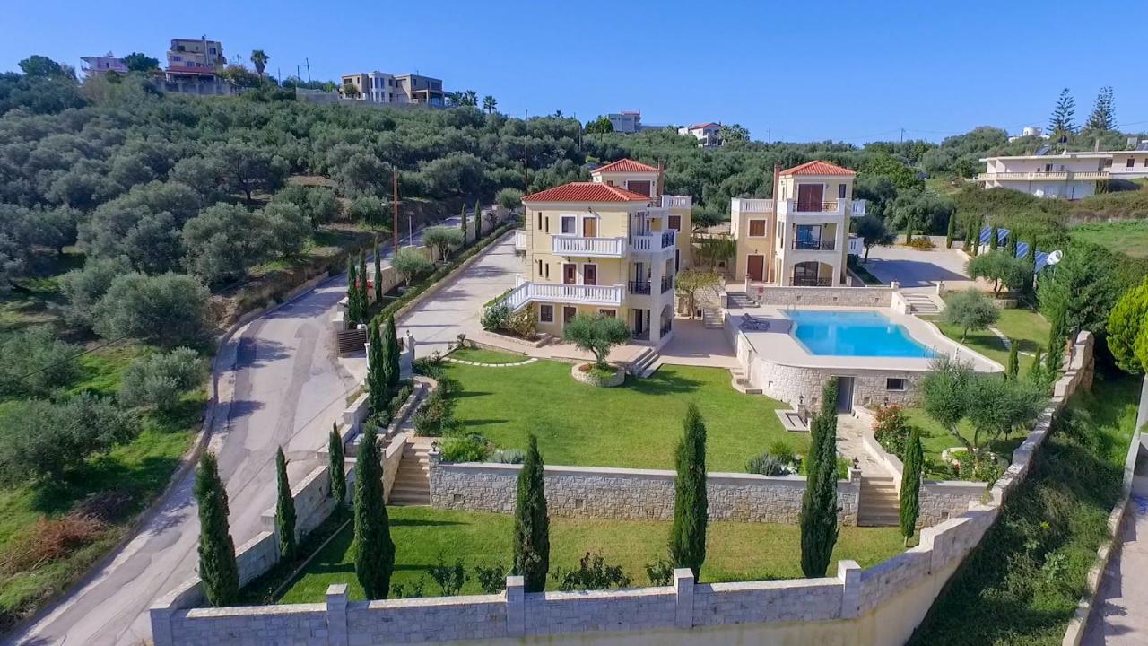 Stalós Casa Leone Suites מראה חיצוני תמונה